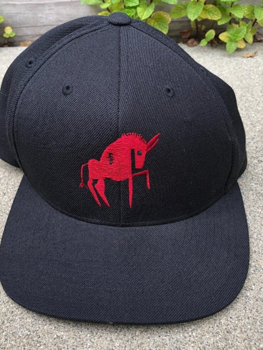 YUPOONG Pegasus Horse Snapback Hat Men's Wool Blend One Size Black Adjustable